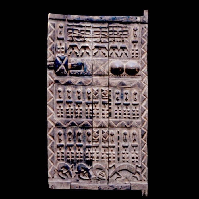 Dogon door