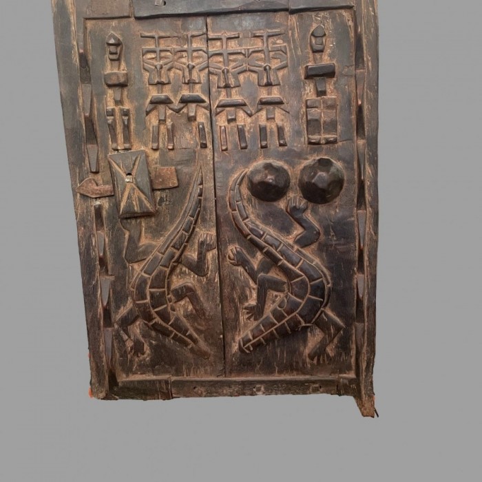 Dogon door