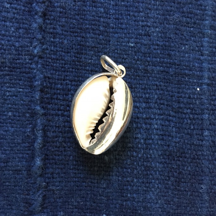 silver cowrie pendant