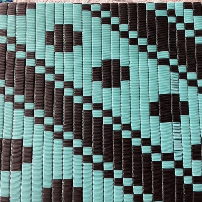 large L8 mat